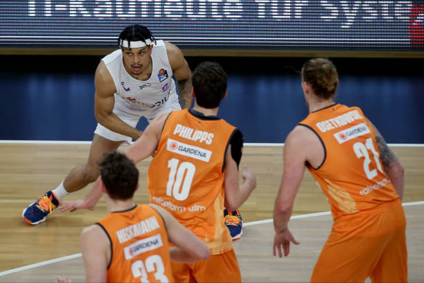 莱斯特城以 莱斯特城以