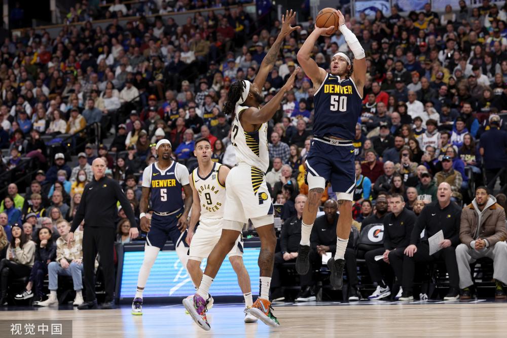 他已连续三 他已连续三