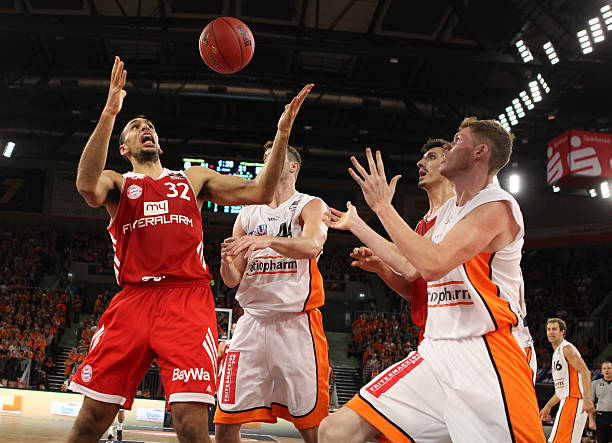 进无功而返 进无功而返